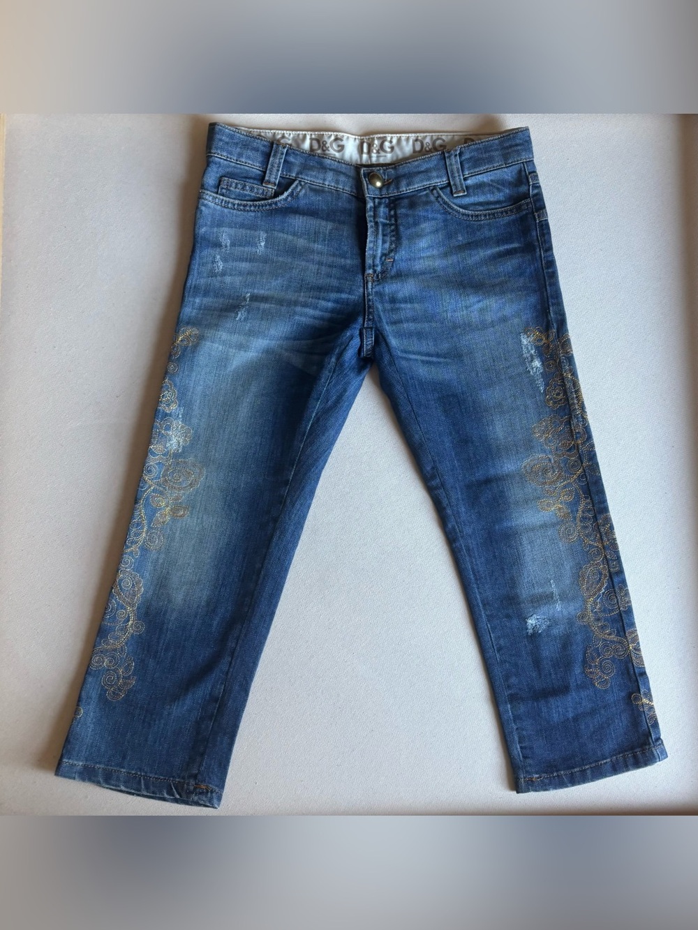 Vintage D&G Dolce & Gabbana Embroidered Gold Baroque Capri Jeans Sz IT 41